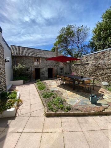 Holiday home Maison De Hyper Centre, A Pied - Sur